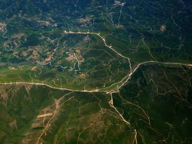 寂静岭<br>ljvwvuu.cn 表里世界穿梭